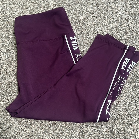 ZYIA active leggings size 12 - Picture 8 of 8